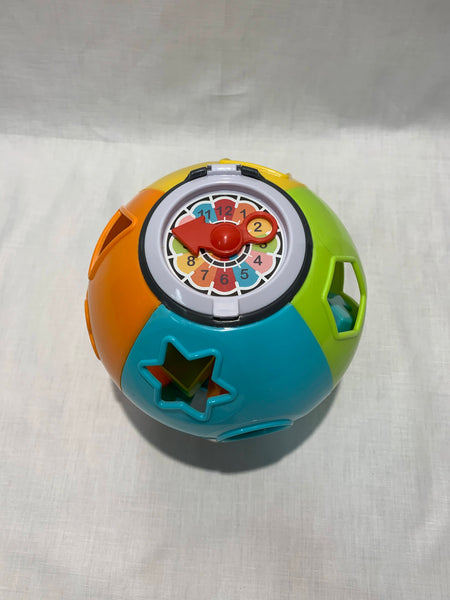 Sorteerimispall kellaga