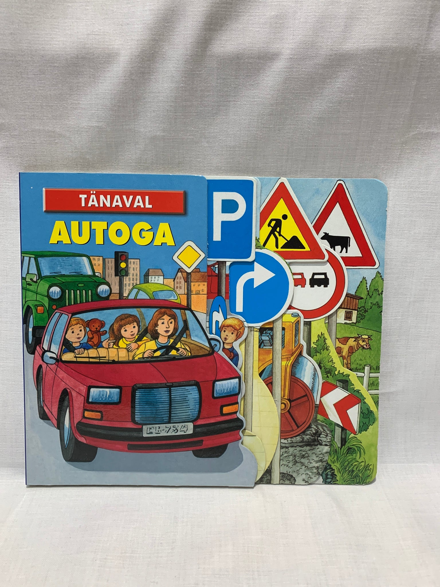 Liiklusraamat "Tänaval autoga"