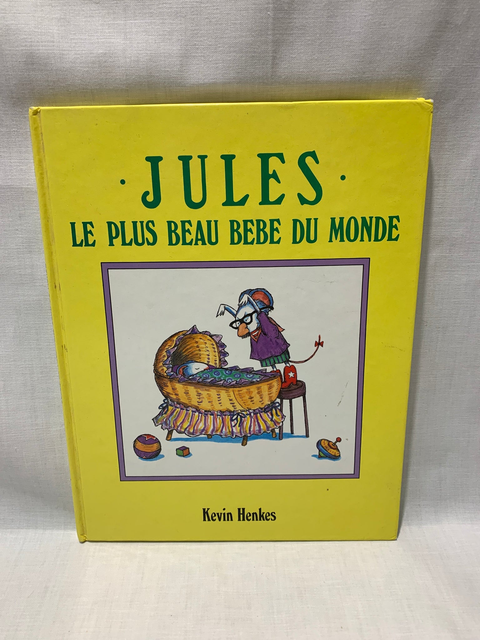 Prantsuskeelne raamat hiirepere elust